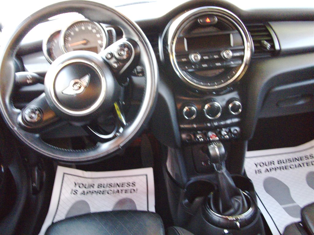 2016 Mini Cooper Base photo 6