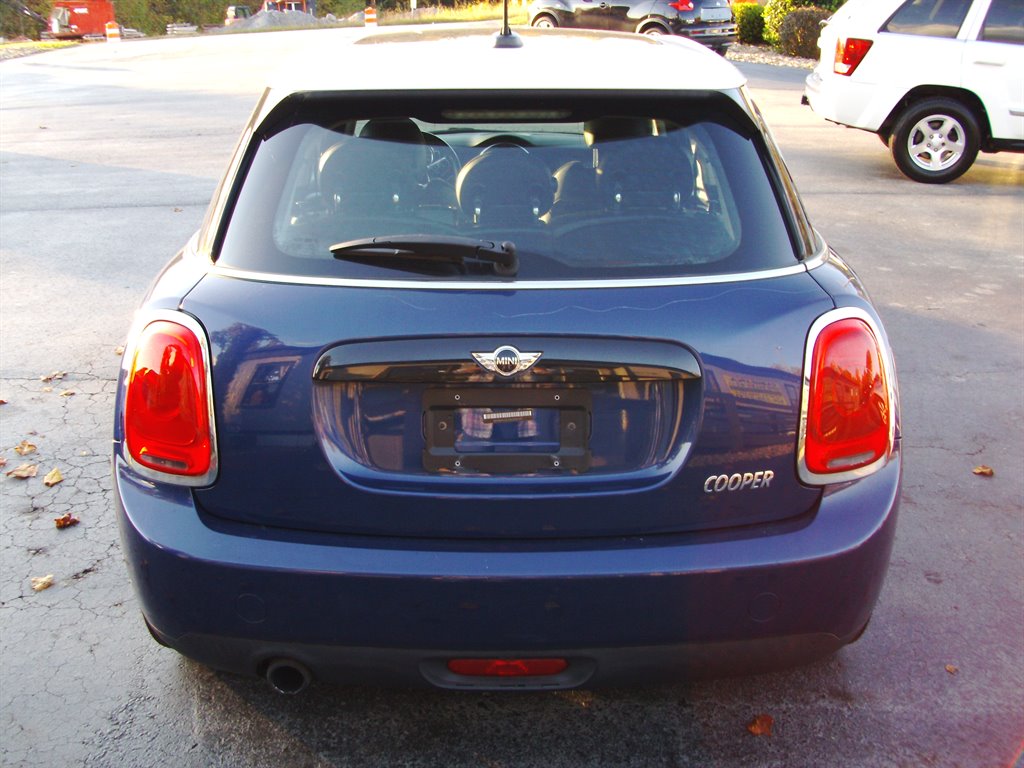 2016 Mini Cooper Base photo 5