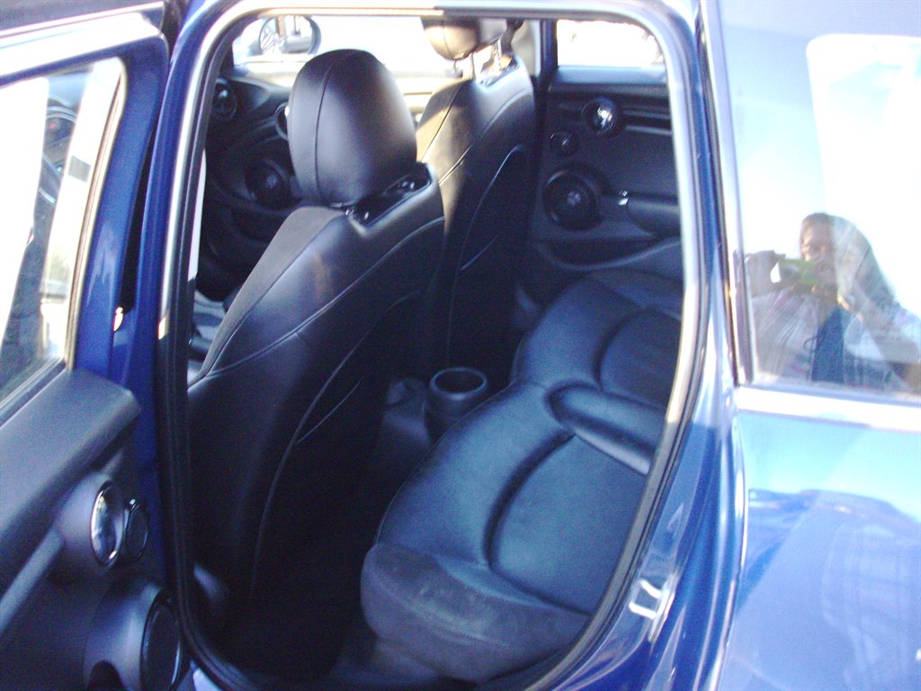 2016 Mini Cooper Base photo 8