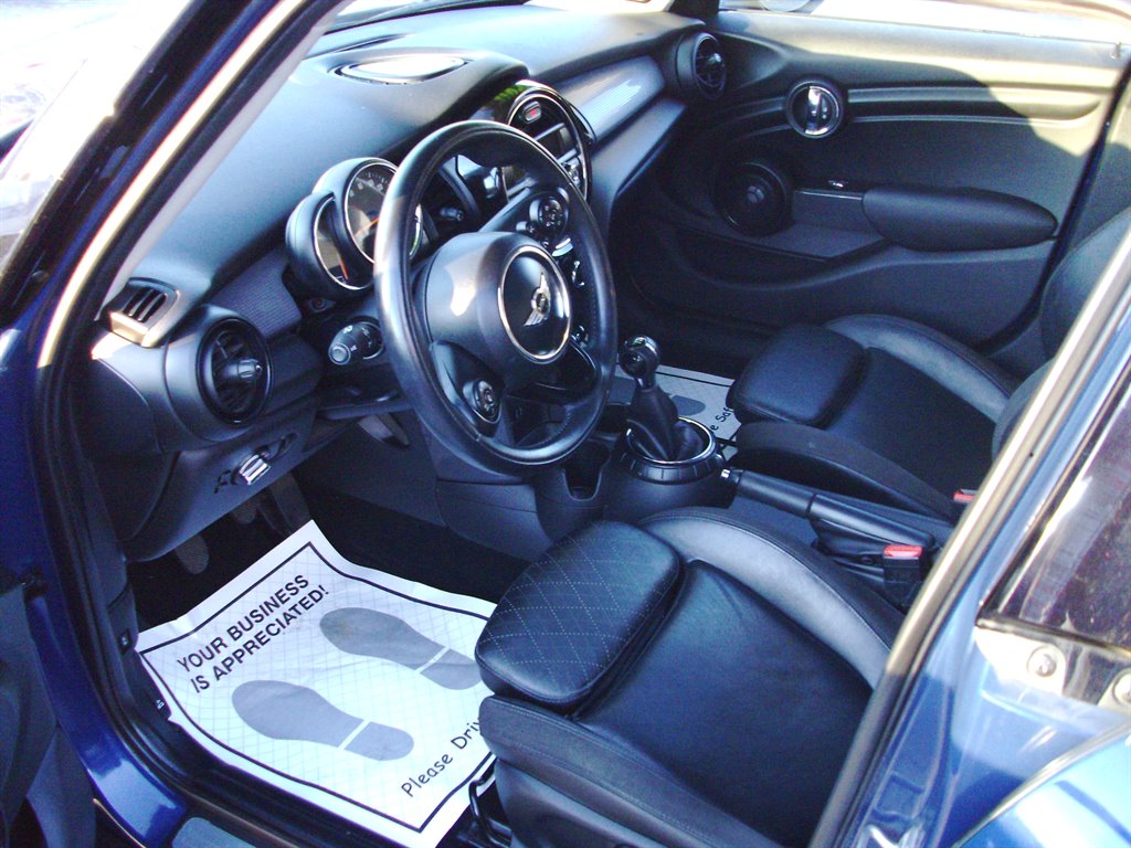 2016 Mini Cooper Base photo 7