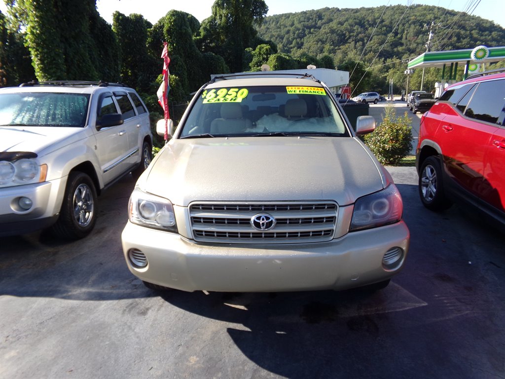 2003 Toyota Highlander Base photo 3