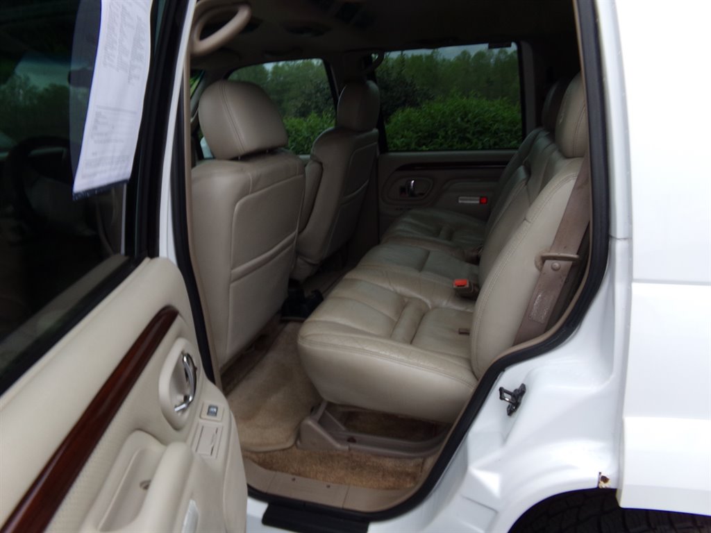1999 Cadillac Escalade photo 7