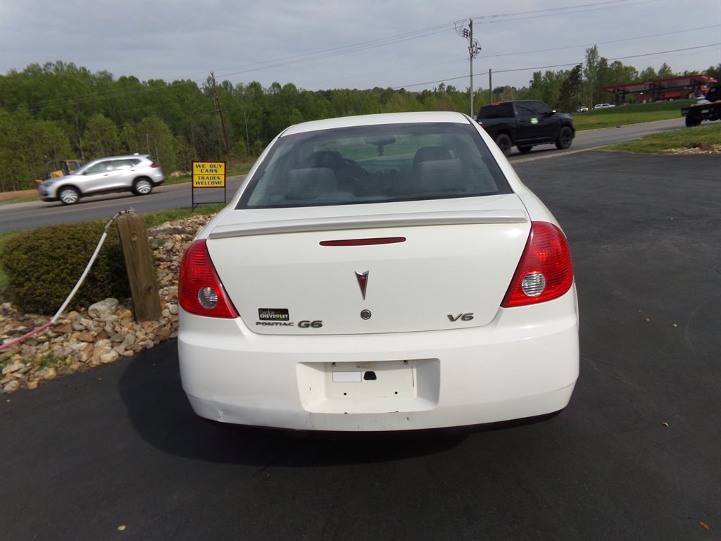 2008 Pontiac G6 Base photo 5