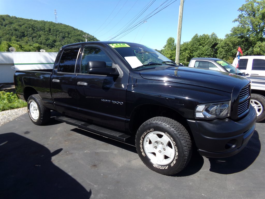2002 Dodge Ram 1500 SLT 4X4 Quad Cab SWB's photo