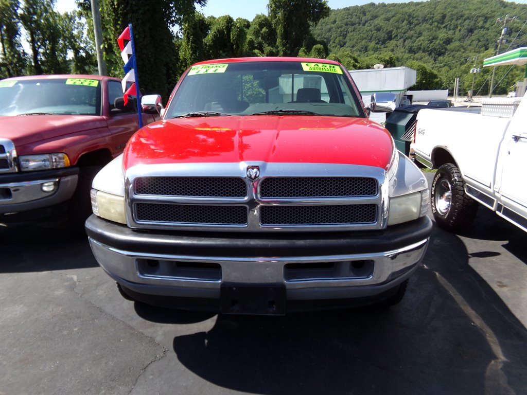 1997 Dodge Ram 1500 1500 4X4 REGULAR CAB SWB's photo